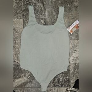 Joyspun Women's Everyday Seamless Bodysuit In XL NWT